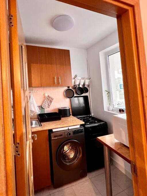 Апартаменты City View Studio In The Heart Of Бухарест Экстерьер фото